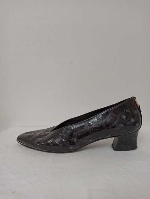 Pantofi Stuart Weitzman  marimea 39