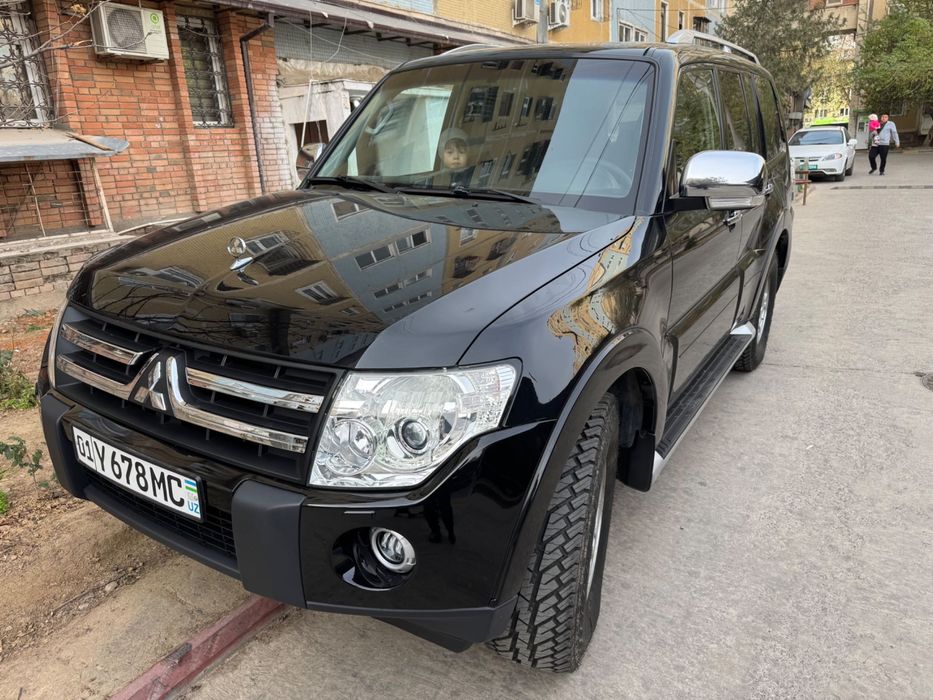 Продам Mitsubishi Pajero 2008 год состояние идеальное Ухоженная!