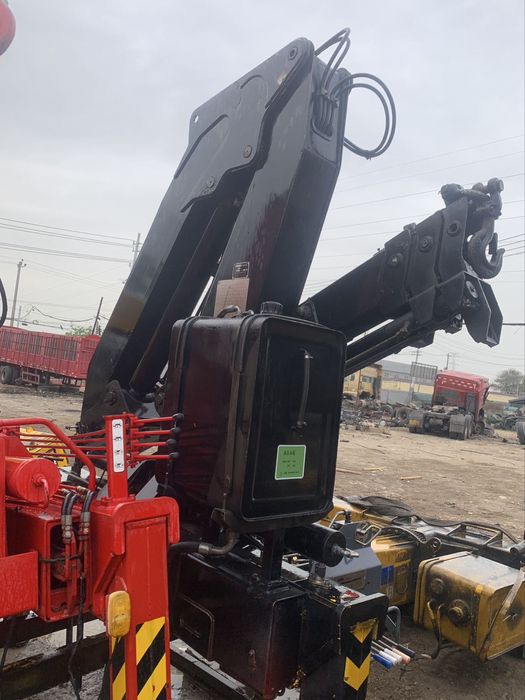 Манипулятор 5 тонналик сотилади