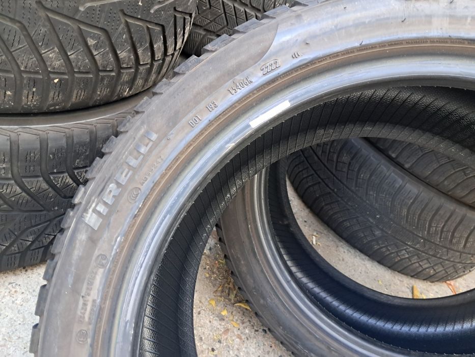 Anvelope second iarna 275 40 R20 Pirelli *RSC 2022