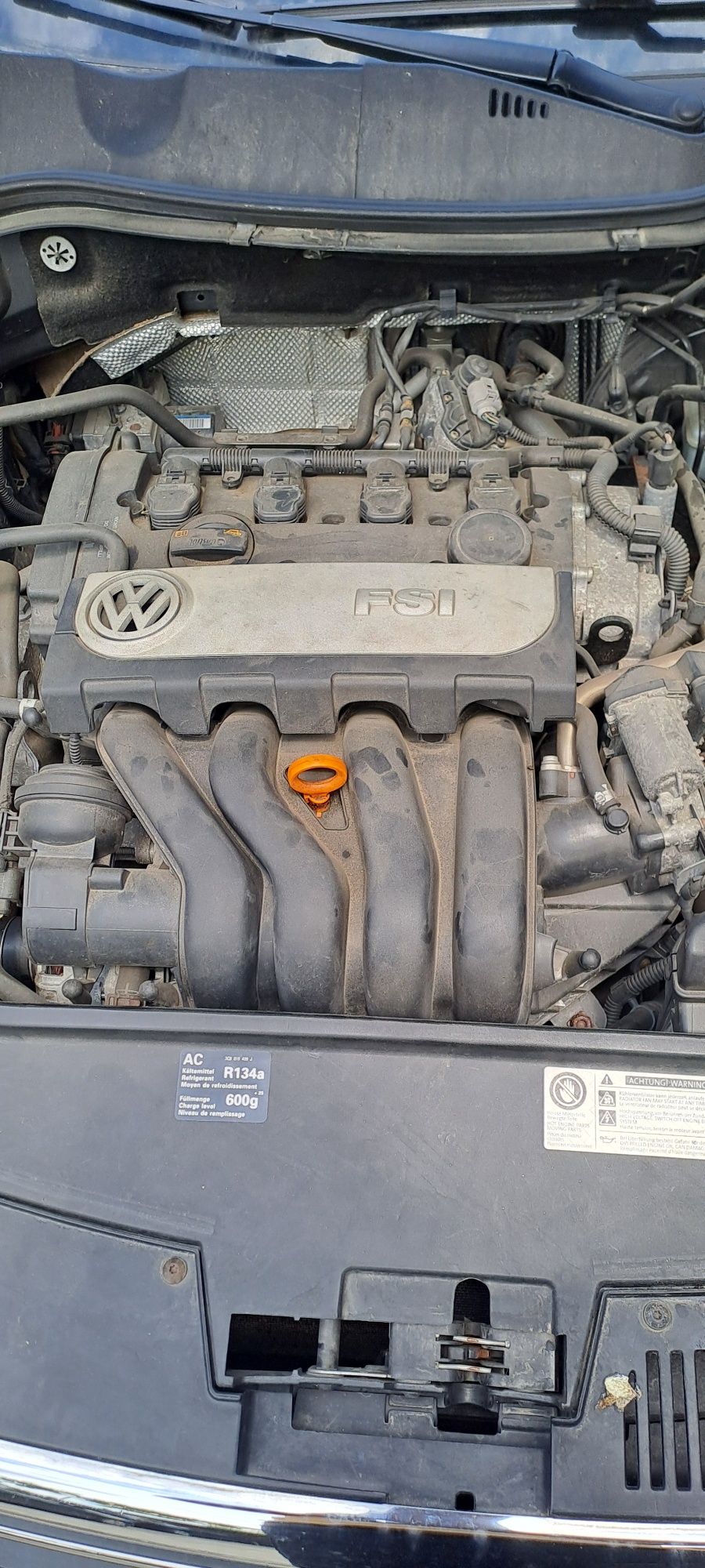 Dezmembrez vw Passat B6 An 2010 motor 2.0 fsi 4x4 cod motor BVX  cu p