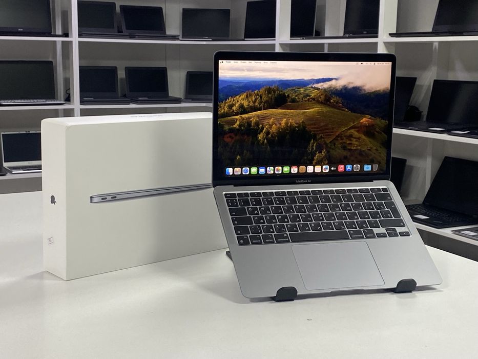 Ноутбук MacBook Air 13 2020  -  13.3 2K/Apple M1/8GB/256GB/98% 40цикл