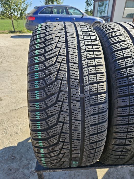 Vând 4 anvelope iarna 235/45/18 235/45r18 HANKOK