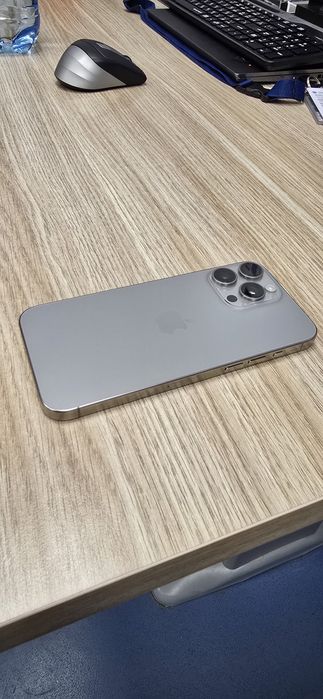 Продам IPhone 15 pro max