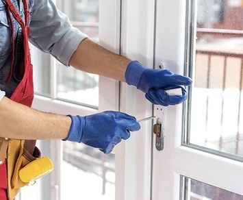 Ремонт окон и дверей. Москитные сетки антикошка. Подоконники. Окна