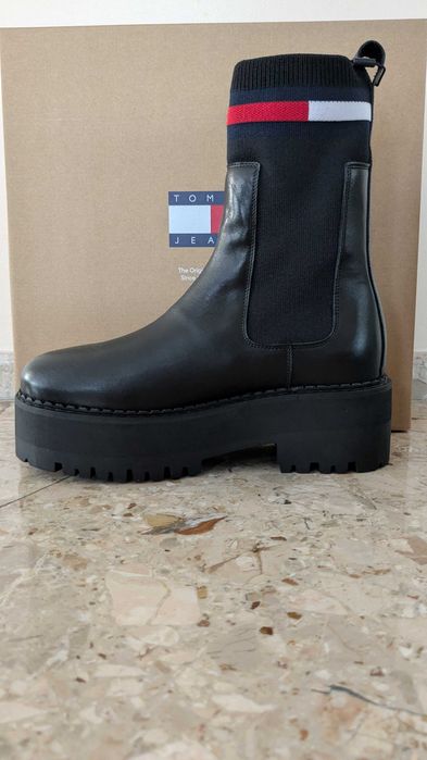 НОВИ Tommy Jeans / Hilfiger 39 номер боти челси Tjw Chelsea естествена