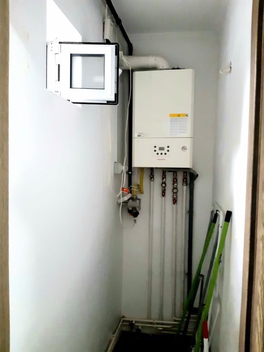 Apartament 1 camera decomandat /centrala proprie / Utilat - mobilat