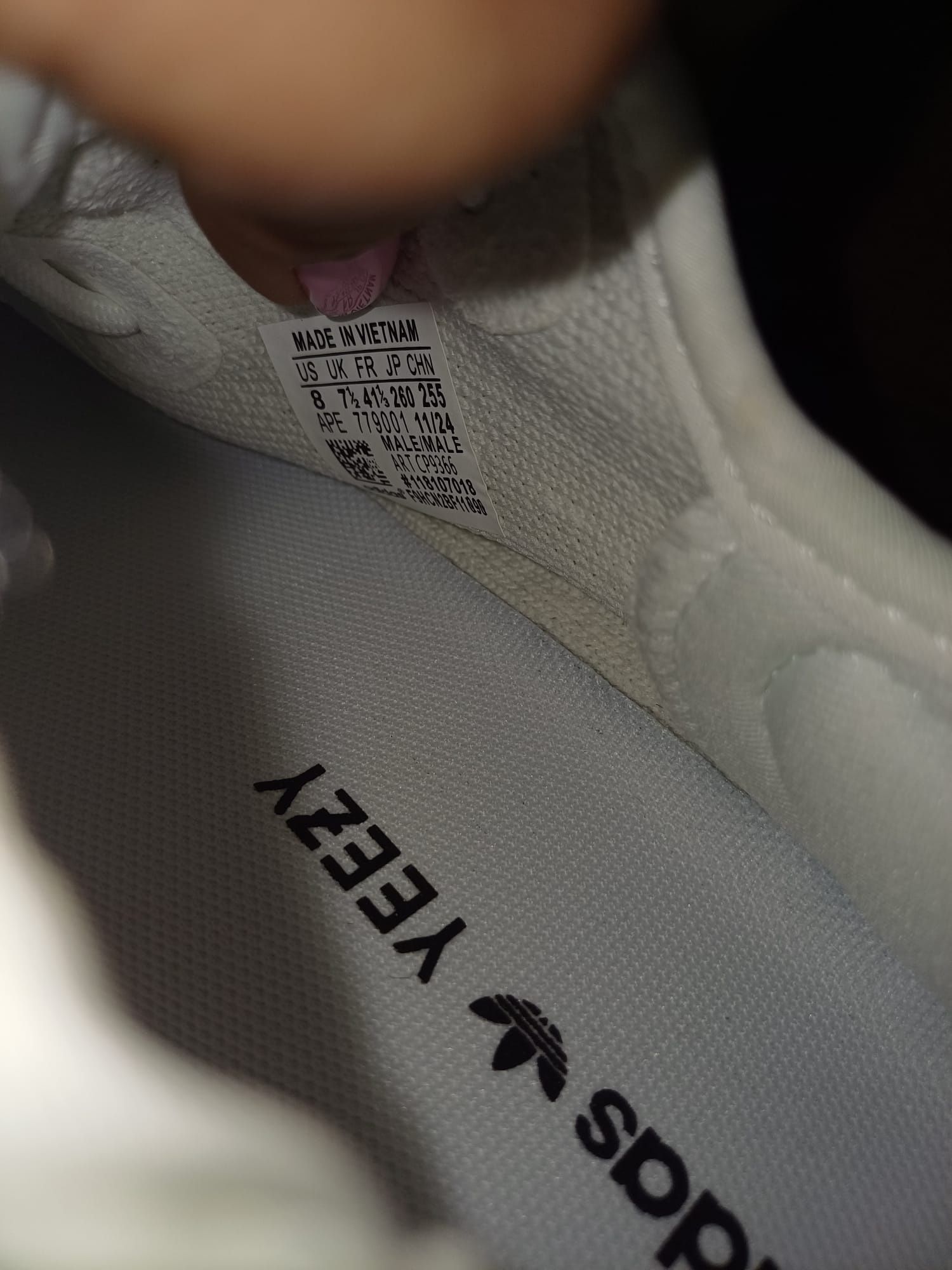 Yeezy boost 350 V-2 white