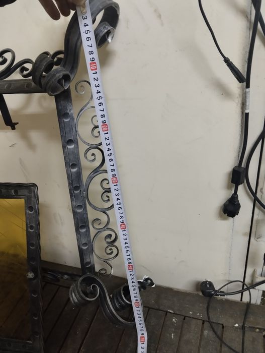 Стар лампион за стена от ковано желязо