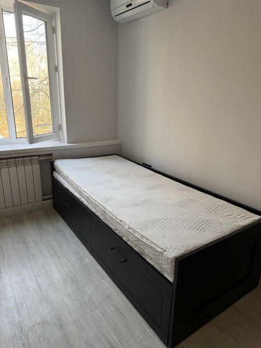 Кровать İKEA бримнэс