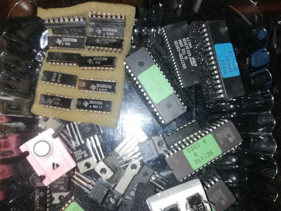 vand pachet piese electronice,audio,video,originale