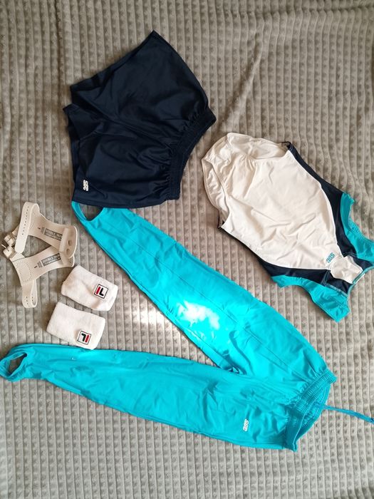 костюм для спортивной гимнастики