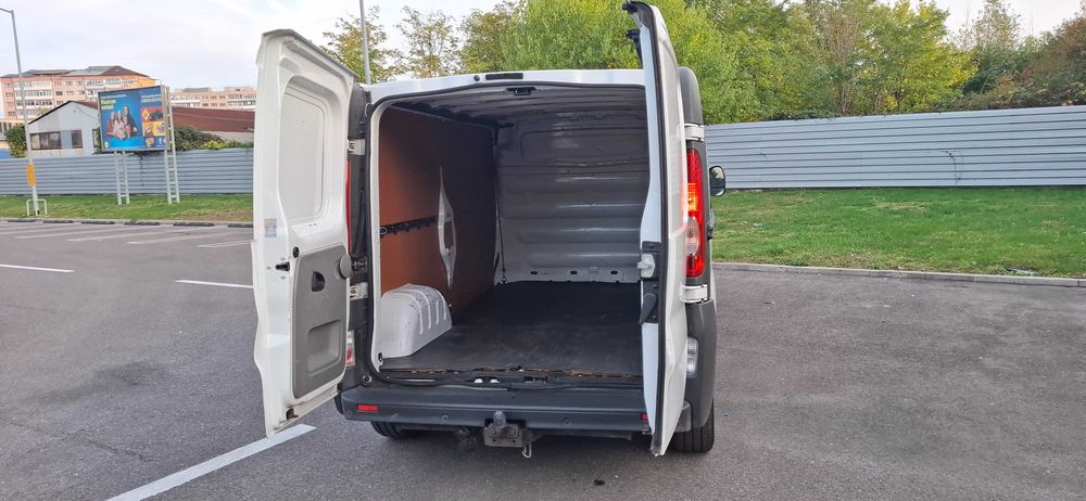 Renault Trafic/Nissan Primastar Extra LUNG/Dist.Lant/An 2015/AC /2.0 d