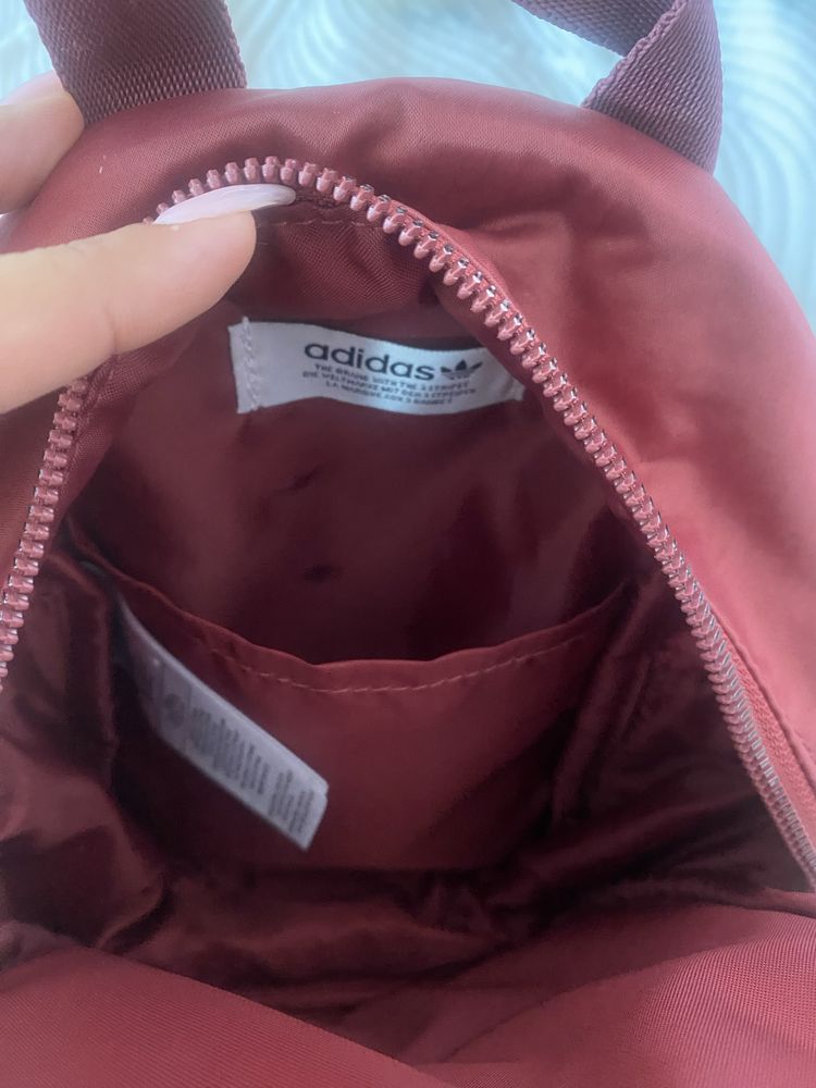 Дамска раничка adidas