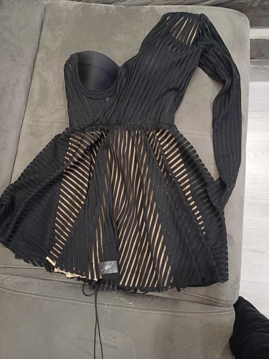 Елегантна рокля на български бранд