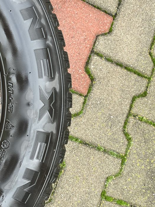 Vand 4 Roti M+S 215/65 R16 All Season 2022 (Jante/Anvelope)