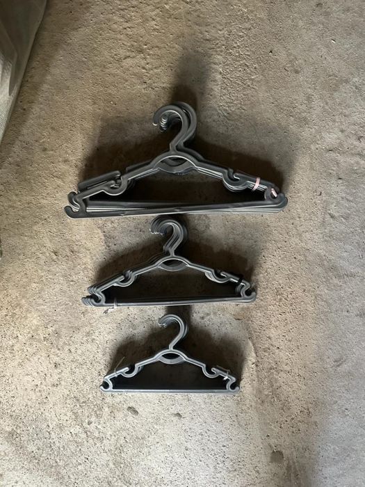 Вешалки детские для одежды