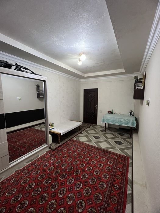 Замона туйхона рупарасида 1 этаж 90 квадрат 3 хона