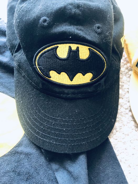 Batman bluza cu pelerina/ șapcă /3-4 ani