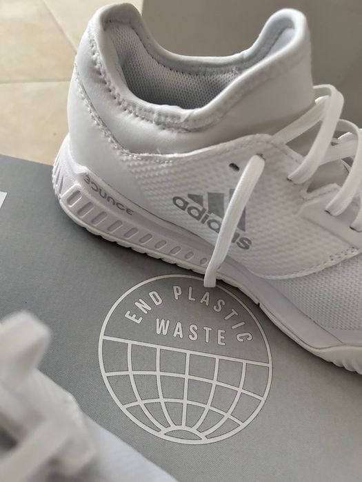 Adidas Court Team Bounce маратонки 40 номер