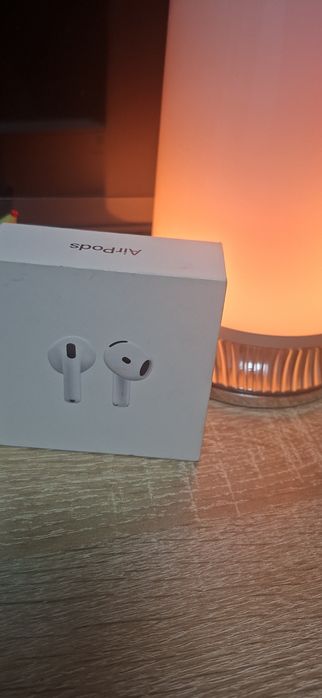 AirPods 4 – Noi, Sigilate