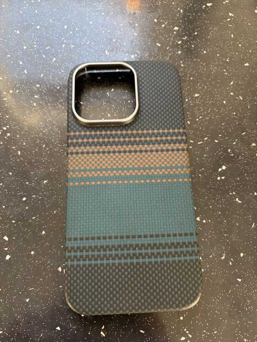 Vand husa kevlar iphone 16 pro