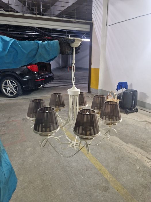 Продажам люстру семирожковую