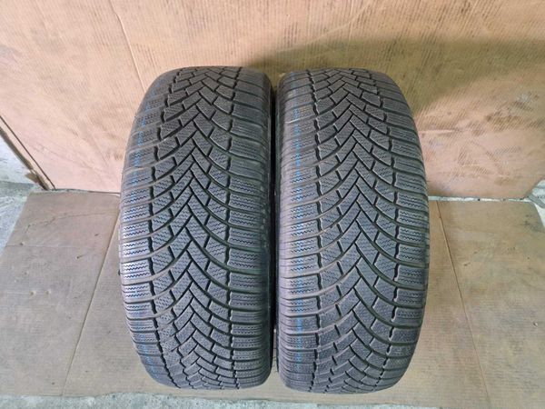 2 Bridgestone R18 225/55
зимни гуми 
DOT2323