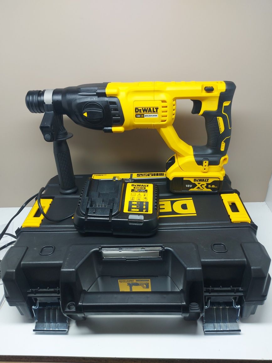 ПРОМОЦИЯ.Нов безчетков перфоратор Dewalt DCH133P1