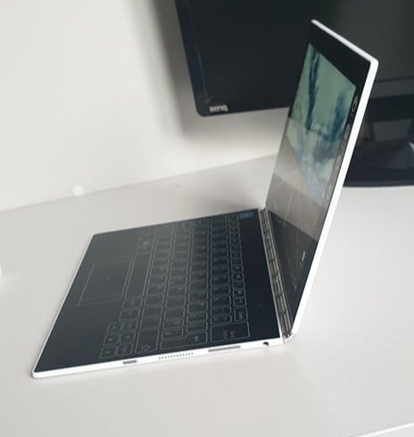 Laptop 2 in 1 Lenovo Yoga Book, 4G