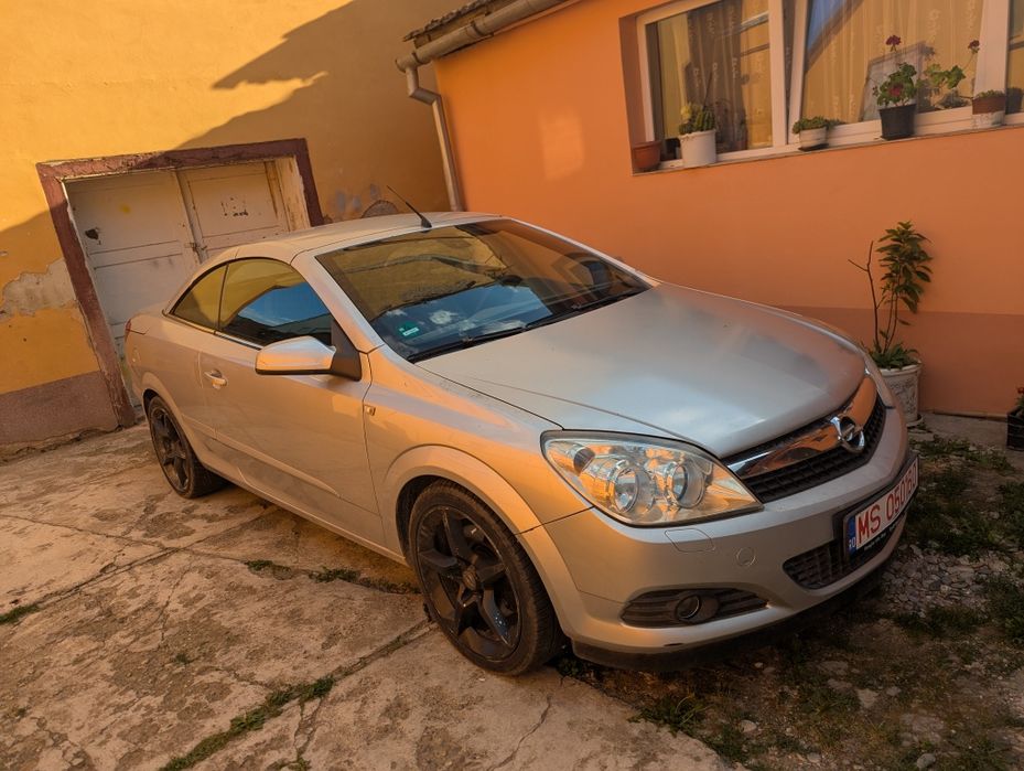 Opel Astra h twintop