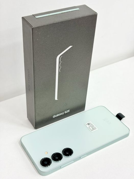 НОВ Samsung S25 128GB Mint