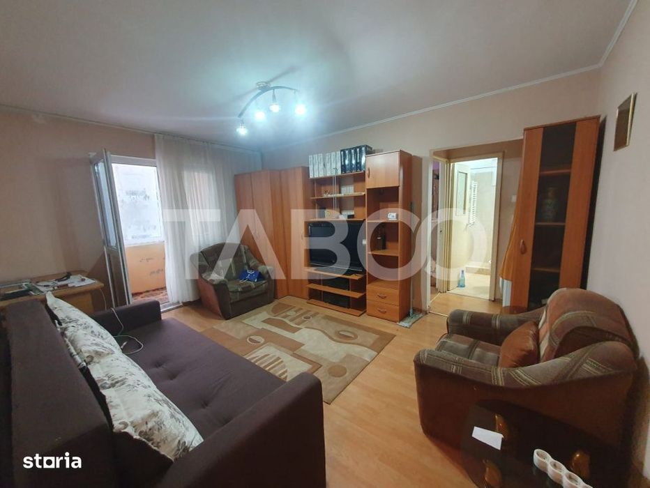 Apartament 2 camere 43 mp utili semidecomandat etaj 3 zona Negoiu