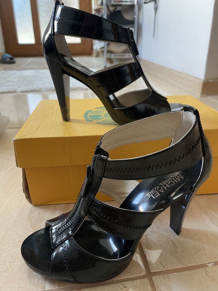 Sandale cu toc Michael Kors