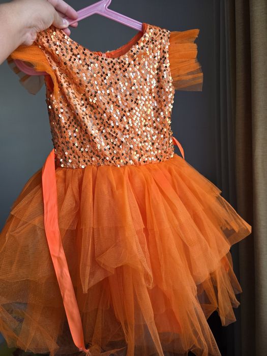 Продам детские одежды