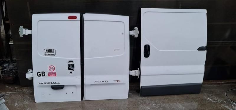 Portiera usa culisanta spate stanga dreapta Opel Vivaro