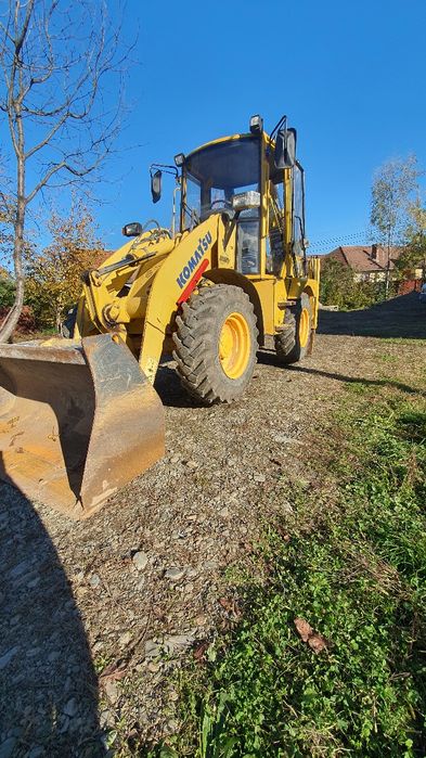 Buldoexcavator KOMATSU