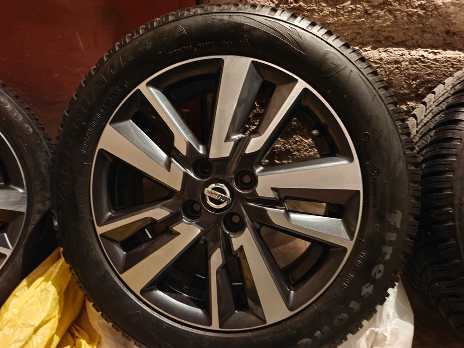 4 броя оригинални джанти на Нисан стават и за Рено Клио.