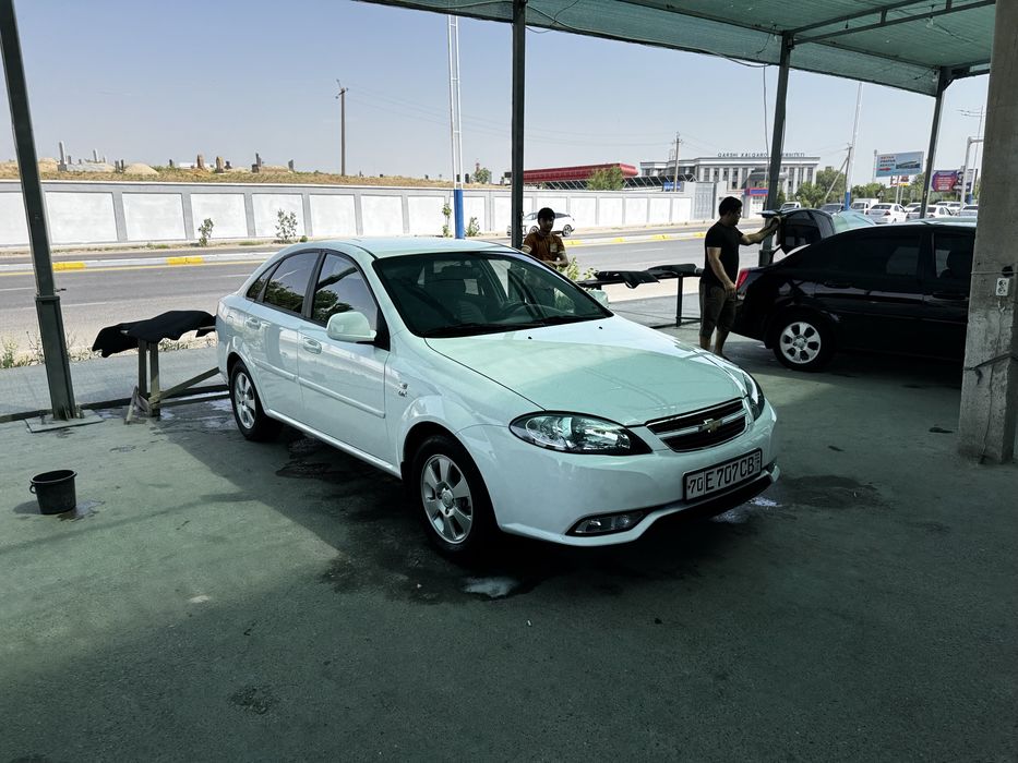 Gentra sotiladi yili 2023 oxiri prabeg 13000km abs magnitafon bor