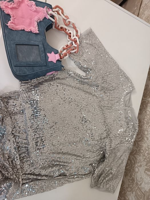 Комплеткт для девочки. В идеальном состоянии.