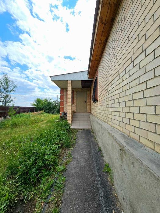 продается дом Тепличная