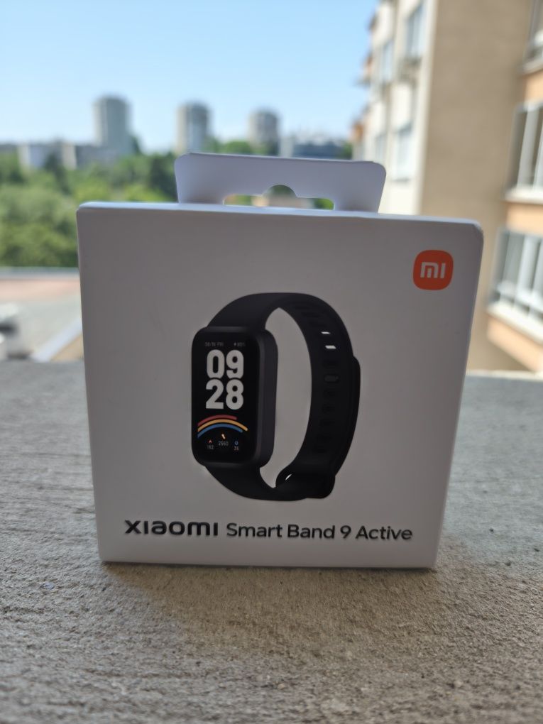Спортна гривна Xiaomi Smart Band 9 Active