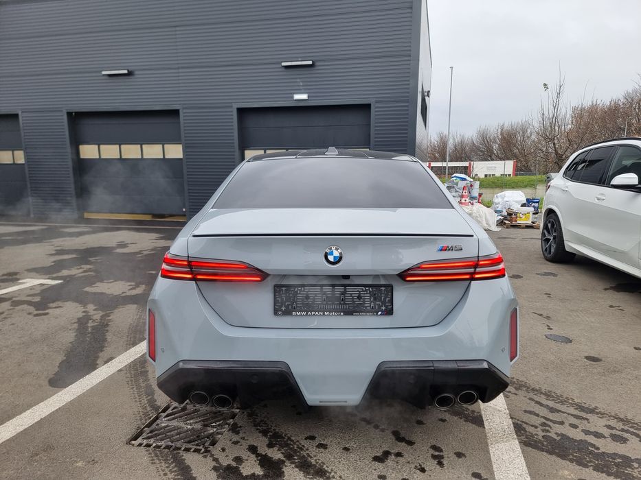 Inchirieri auto/rent a car/new M5/masini ieftine