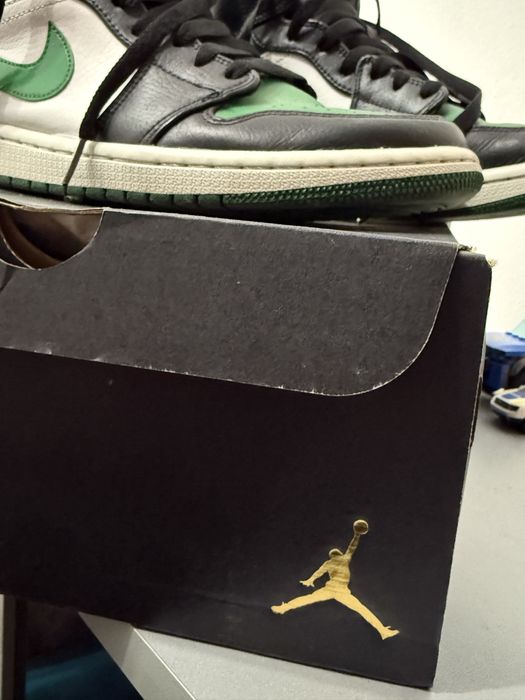 Air jordan 1 mid Black pine green
