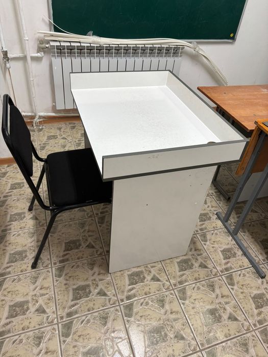 Ученическая парта