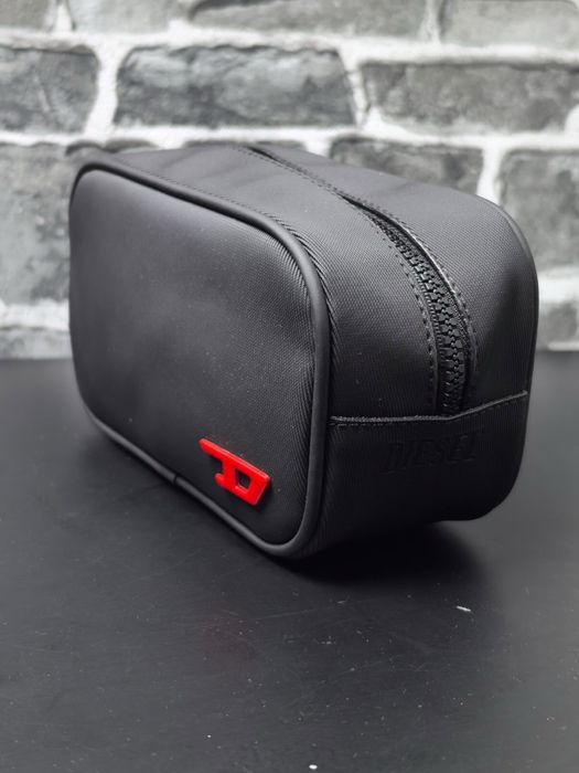 Стилна чанта тип несесер