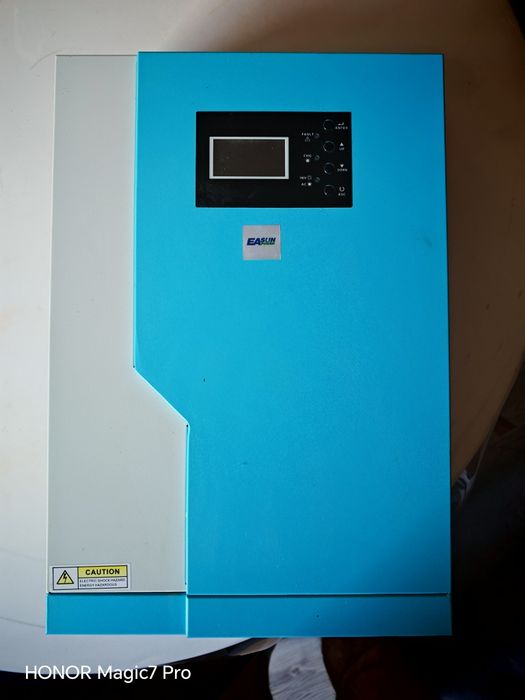 Invertor Panouri Fotovoltaice 3.5kw pe 24V