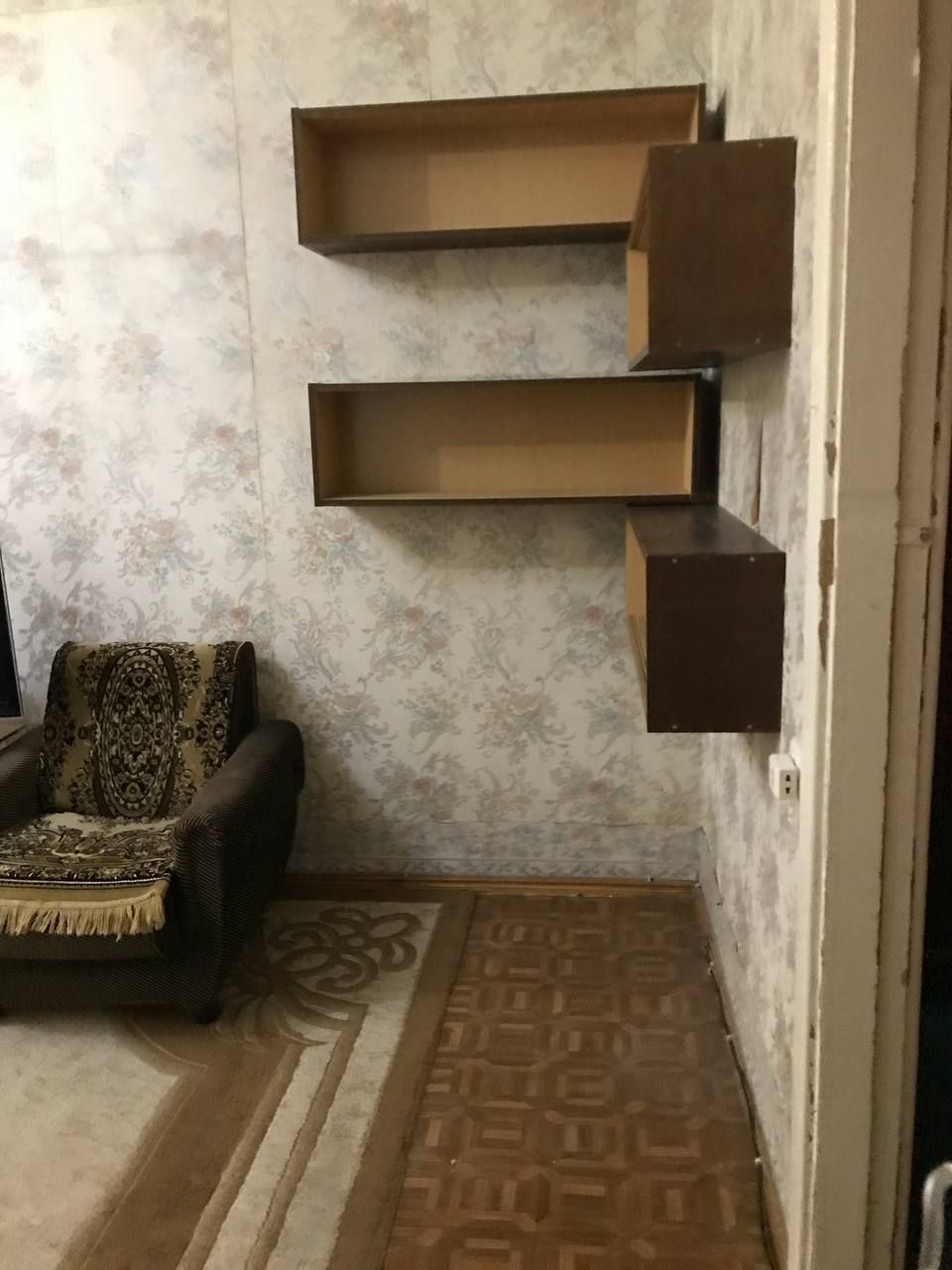Продаётся 3 комнатная квартира,3/1/4,Чиланзар 9 квартал,дом 16
