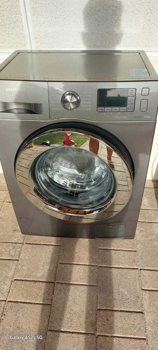 Vând mașină de spălat Samsung inox