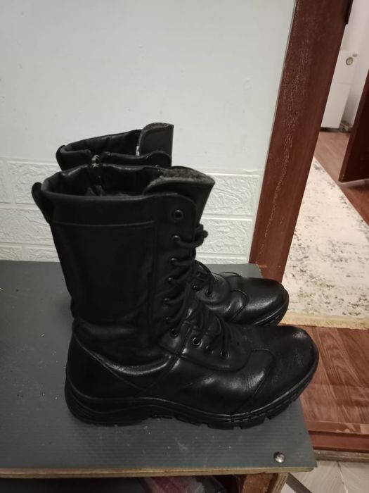 Б/у қысқы берцы сатамын